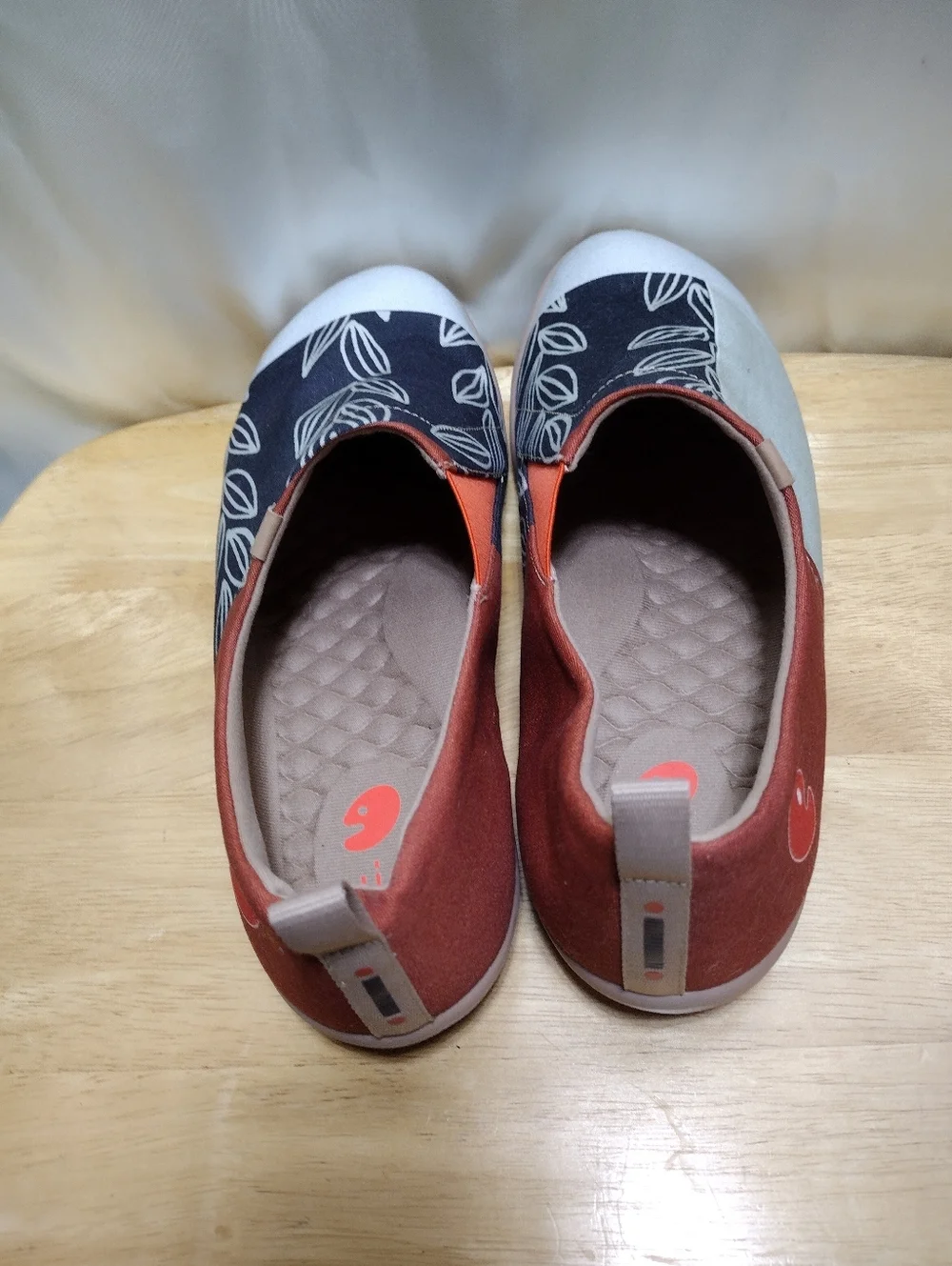 Men's Size 12 UIN Slip On Travel Walking Shoes Canvas Comfortable Loafers